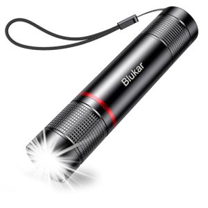 Blukar LED Taschenlampe Aufladbar für Outdoor-Nutzer mit 2000 Lumen Leistung und Wasserdichter Besch cups | Blukar LED